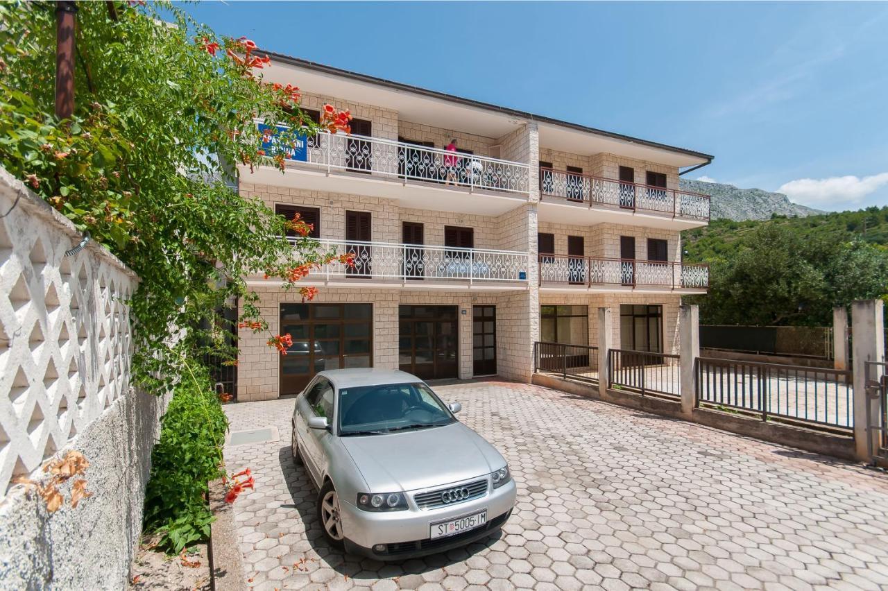 Apartments Ricina Дуги-Рат Экстерьер фото