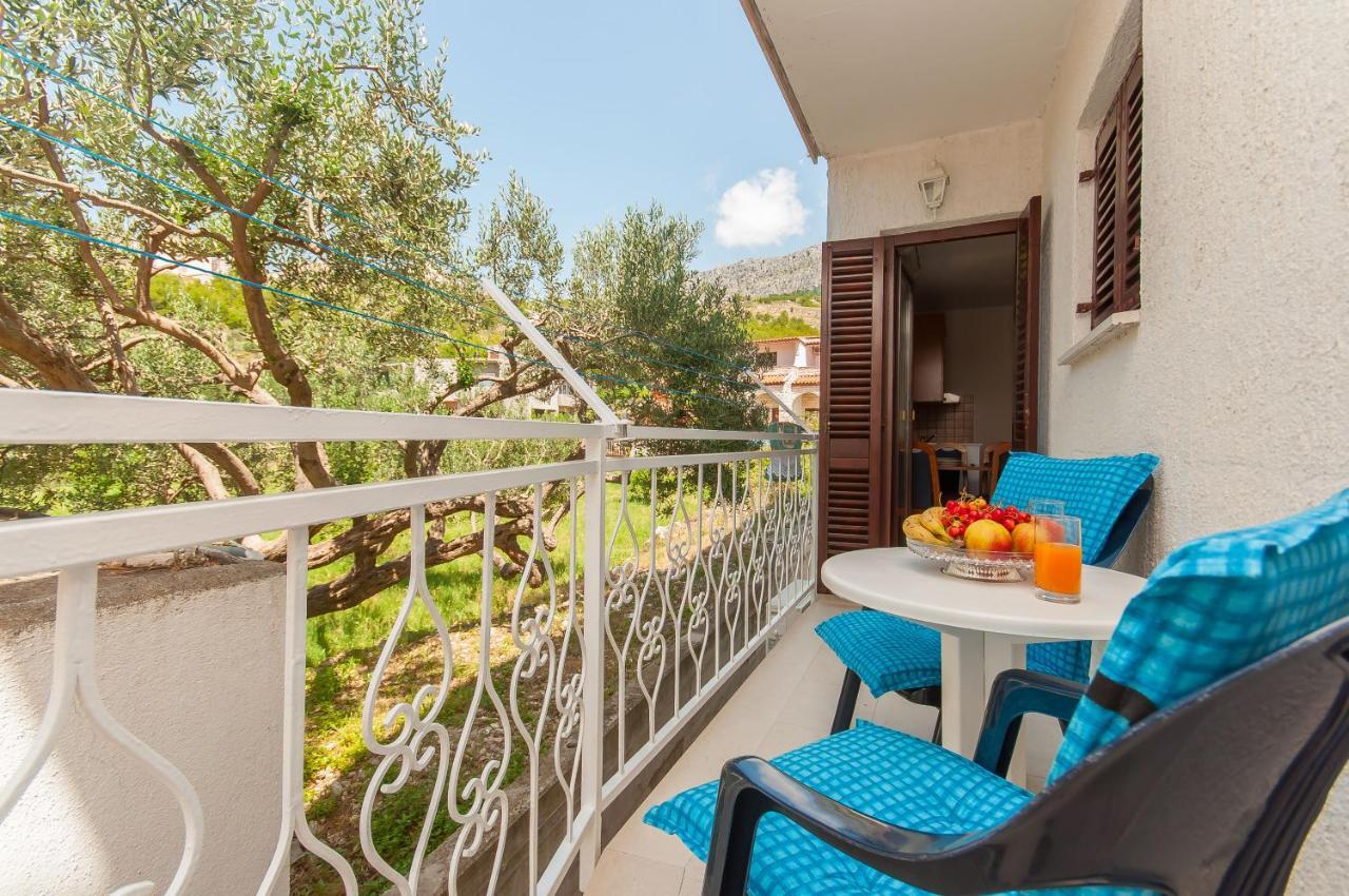 Apartments Ricina Дуги-Рат Экстерьер фото